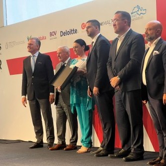 7b07e013-ae6c-4c53-aba0-74193cf4b729