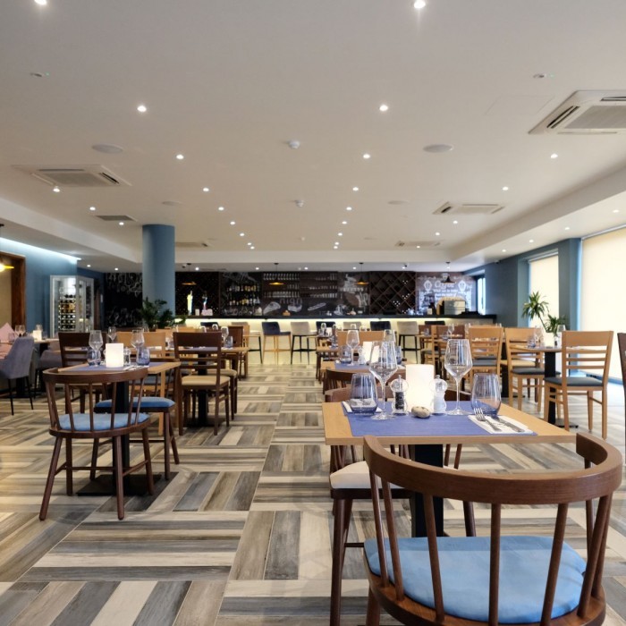 Porto Lounge Restaurant1