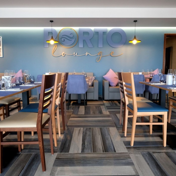Porto Lounge Restaurant